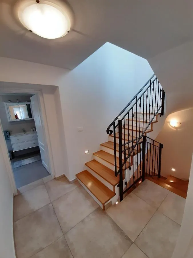 Nona Nina Holiday House Apartment Funtana