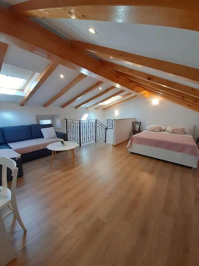 Nona Nina Holiday House Apartment Funtana